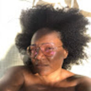 Meet your Posher, Janelle